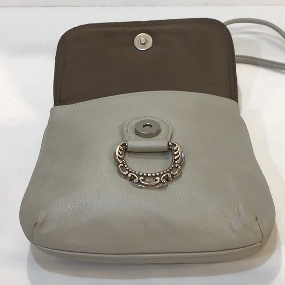 Fossil leather crossbody bag with sections - Picture 5 of 11